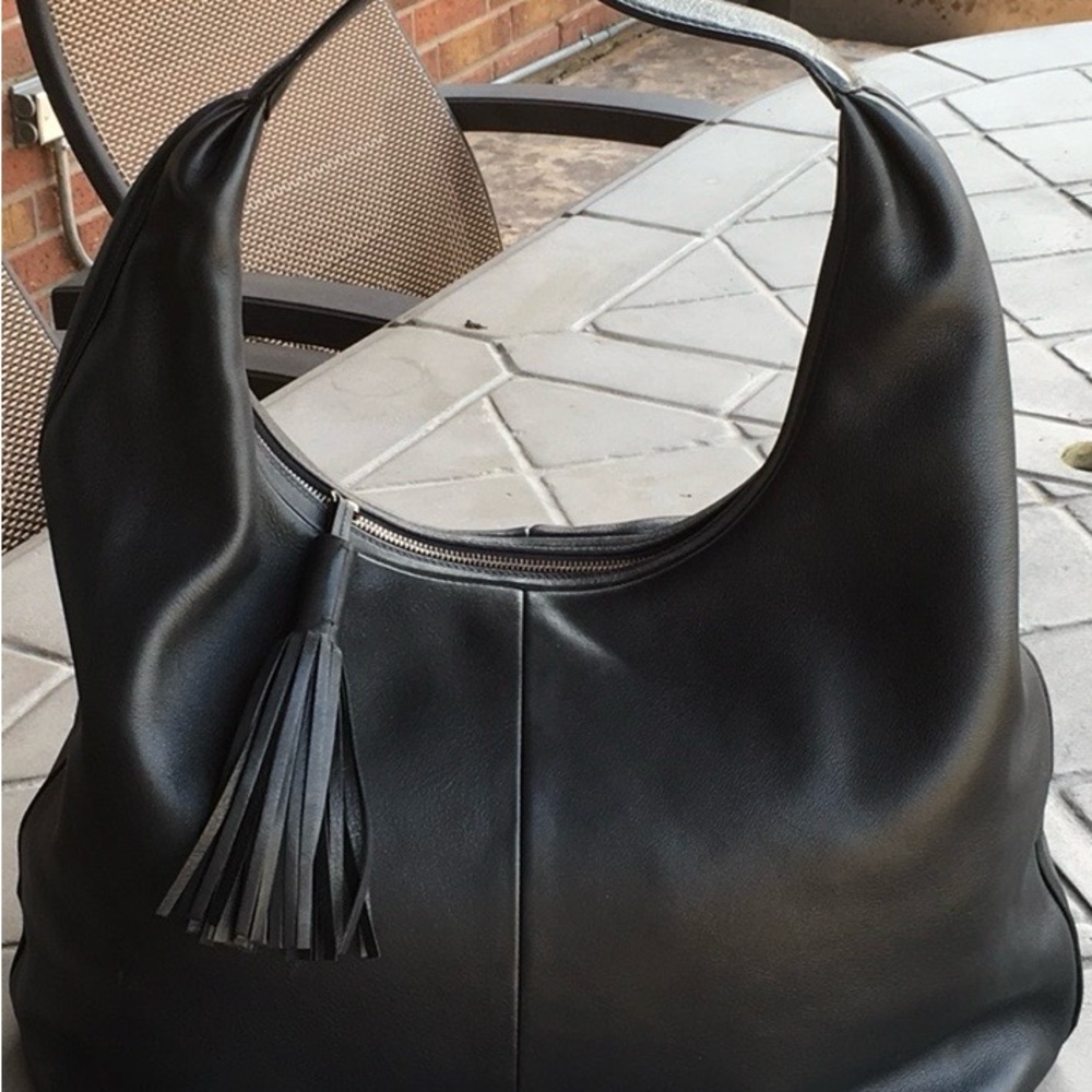 🖤 Barney’s New York Black, Lucious Leather Hobo – Like New 🖤